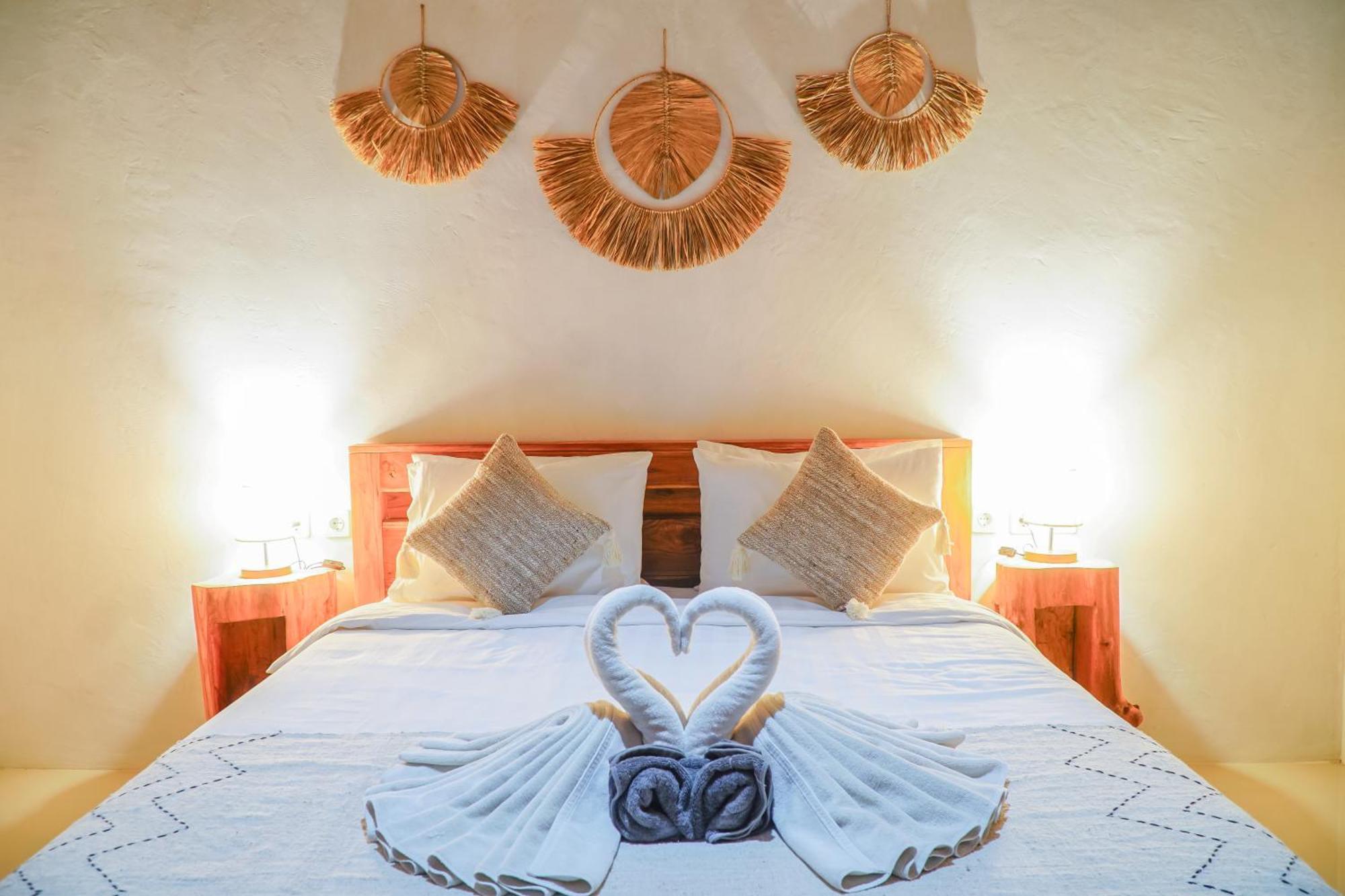 Hillside Bali Bed & Breakfast Kubupenlokan Exterior photo