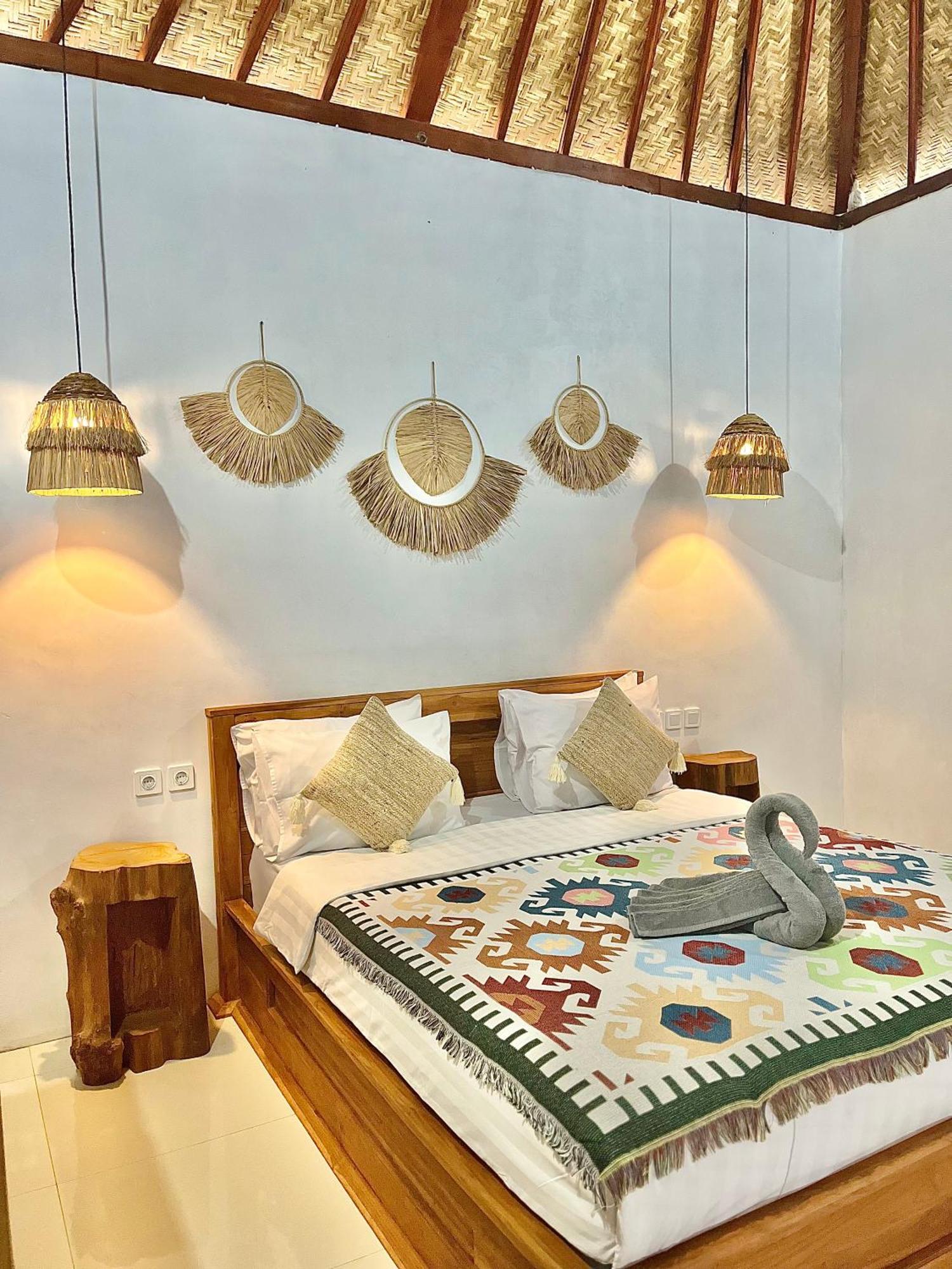 Hillside Bali Bed & Breakfast Kubupenlokan Exterior photo