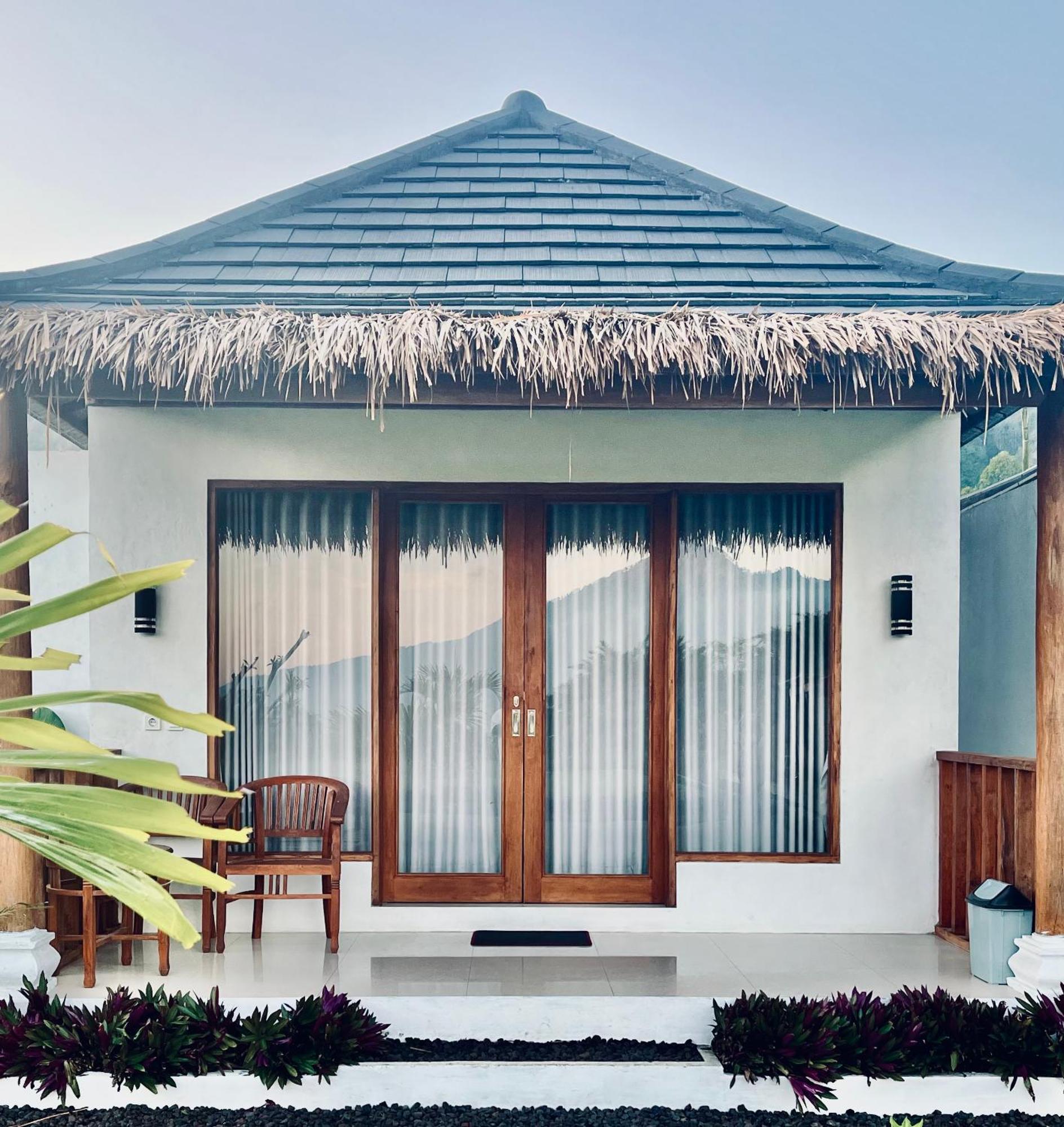 Hillside Bali Bed & Breakfast Kubupenlokan Exterior photo