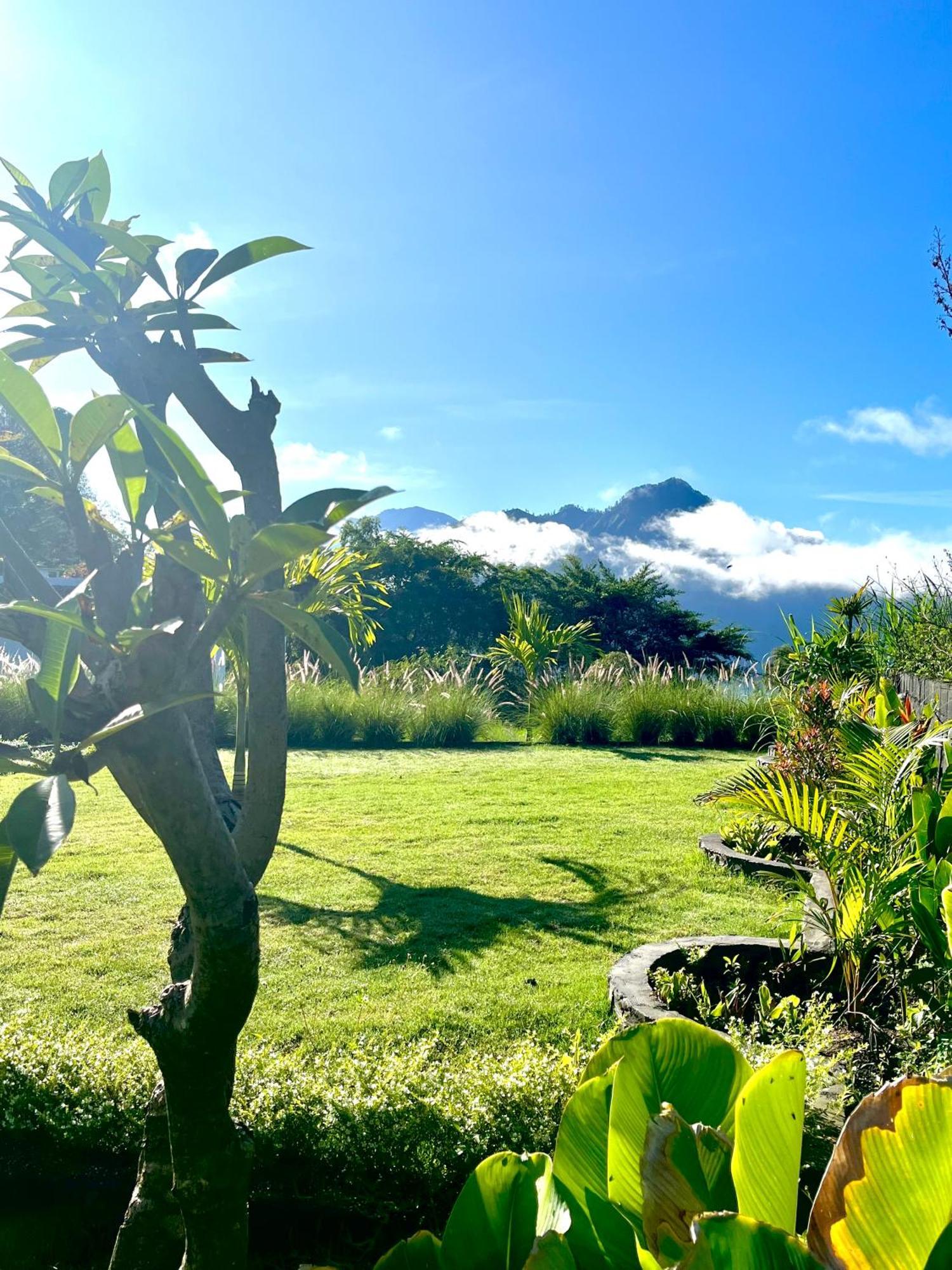 Hillside Bali Bed & Breakfast Kubupenlokan Exterior photo