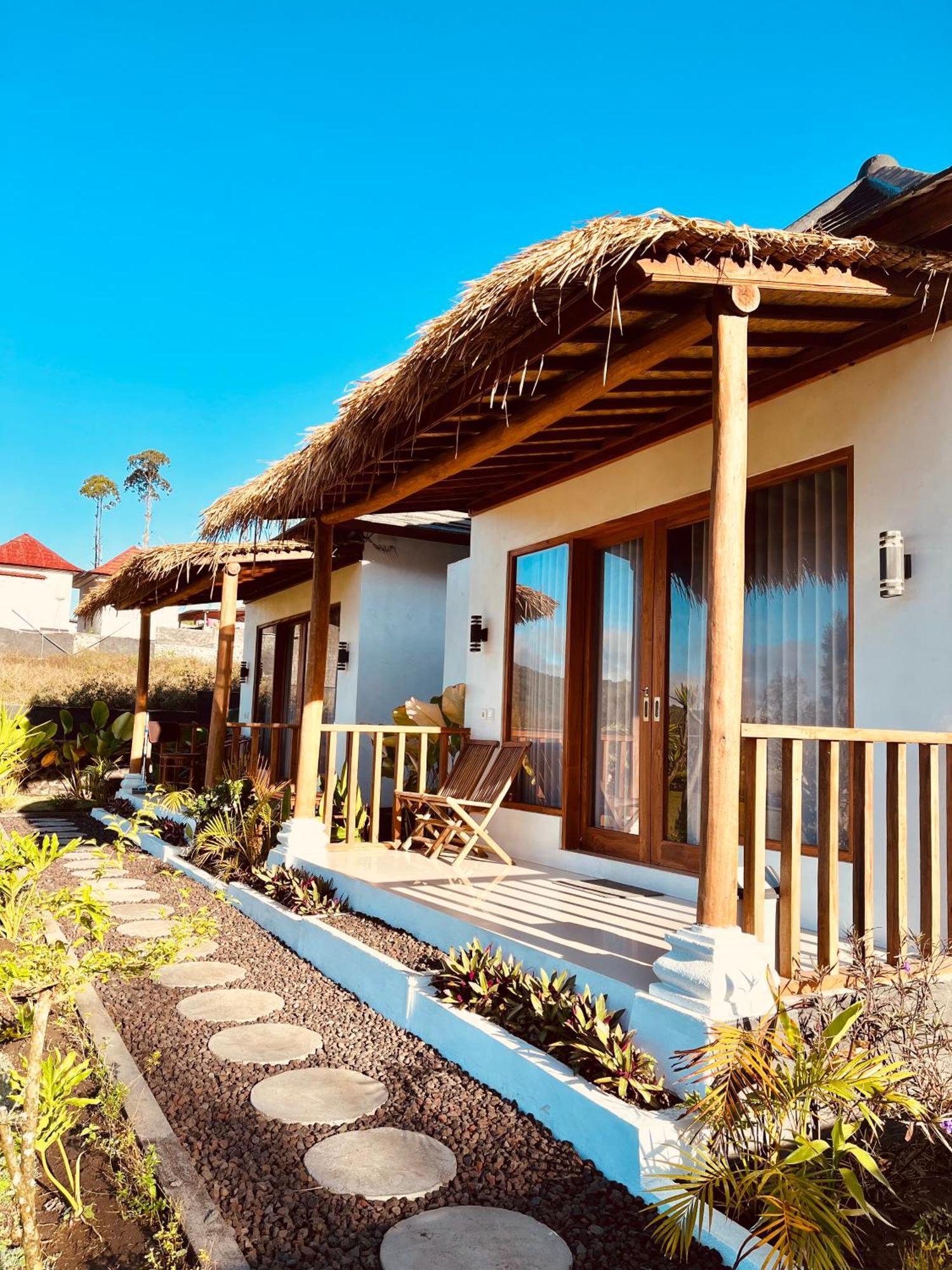 Hillside Bali Bed & Breakfast Kubupenlokan Exterior photo